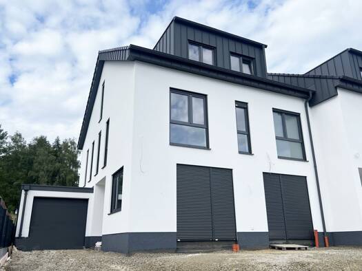 Doppelhaushälfte zum Kauf 675.000 € 7 Zimmer 244 m² 320 m² Grundstück Borners Garten Bröl Waldbröl 51545