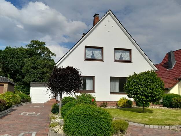 Einfamilienhaus zum Kauf 249.000 € 7 Zimmer 170 m² 587 m² Grundstück Brake Brake 26919