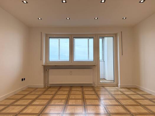 Wohnung zum Kauf 305.000 € 3 Zimmer 75,8 m² 8. Geschoss Haunstetten Haunstetten - Siebenbrunn 86179