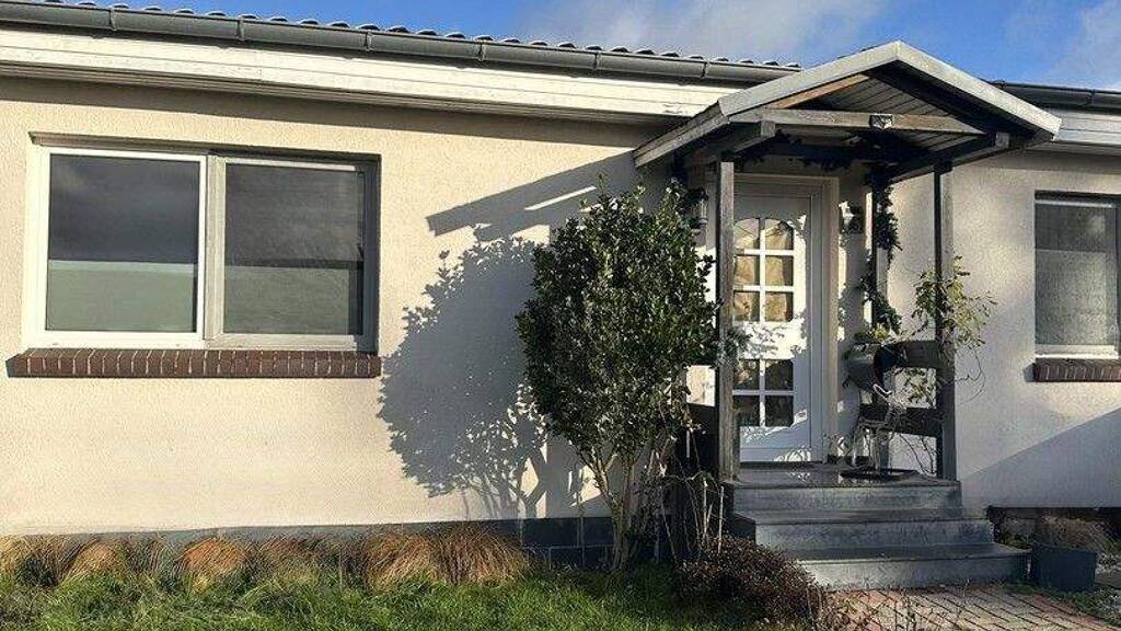 Reihenmittelhaus zum Kauf provisionsfrei 249.000 € 4 Zimmer 134 m² 348 m² Grundstück frei ab 01.05.2026 Pappelweg 9b Wittenburg 19243