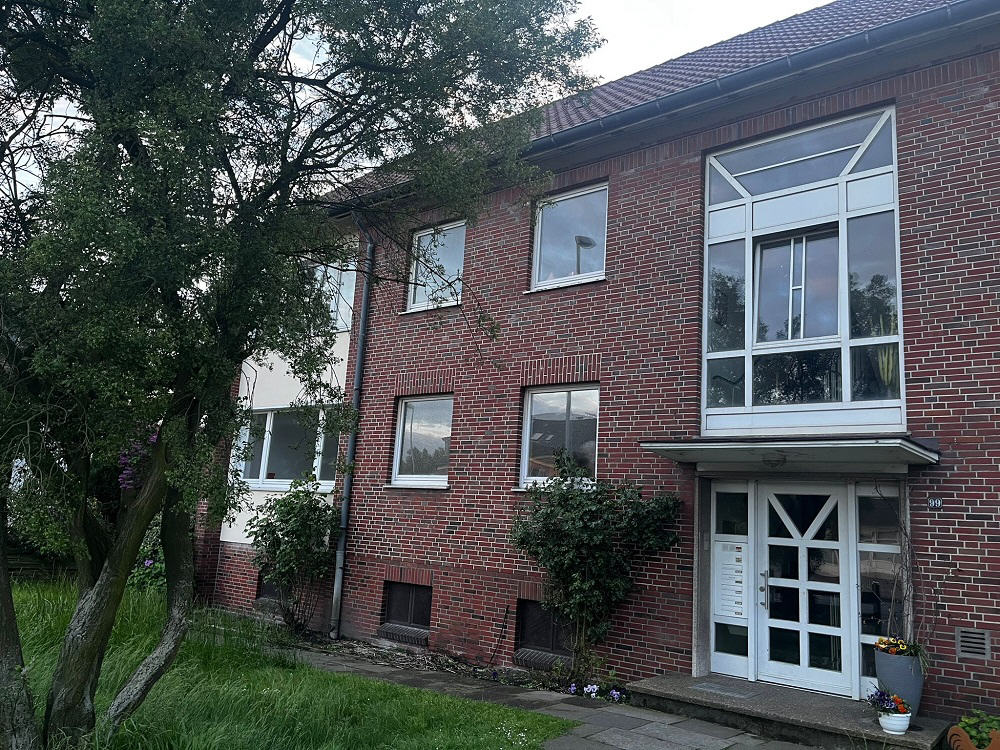 Mehrfamilienhaus zum Kauf als Kapitalanlage geeignet 450.000 € 17 Zimmer 429 m²<br/>Wohnfläche 1.401 m²<br/>Grundstück Friedrich-August-Hütte Nordenham 26954