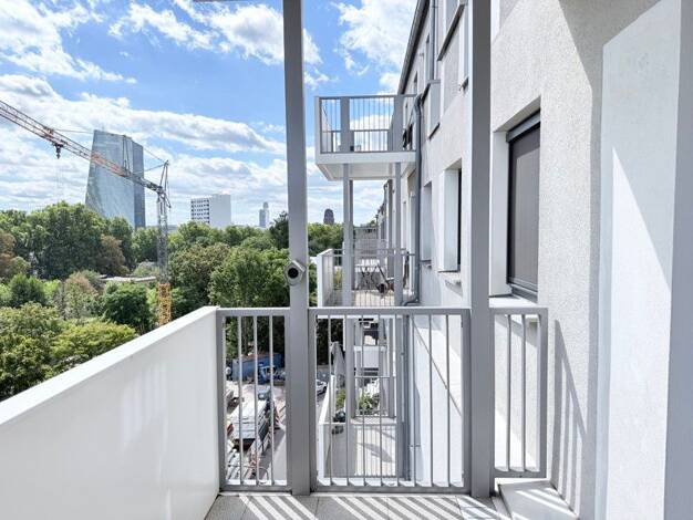 Wohnung zur Miete 1.676 € 2,5 Zimmer 79,9 m² 4. Geschoss frei ab 09.09.2026 Unterer Atzemer 5 Ostend Innenstadt IV 60316