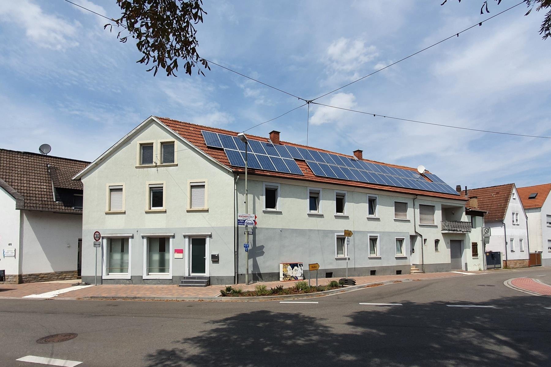 Mehrfamilienhaus zum Kauf provisionsfrei 275.000 € 7 Zimmer 260 m²<br/>Wohnfläche 230 m²<br/>Grundstück Hauptstraße 174 Bellheim Bellheim 76756