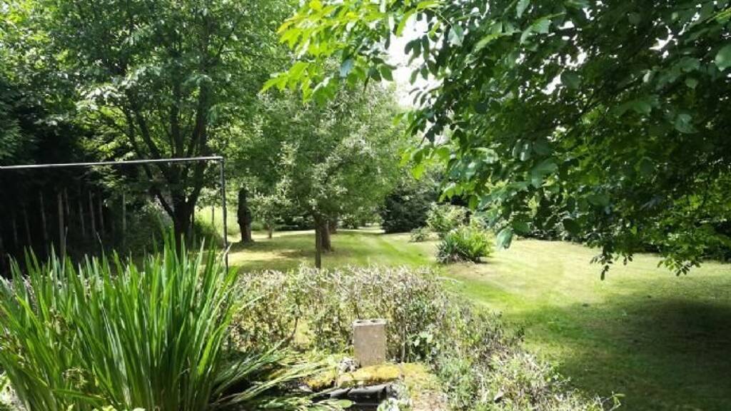 Grundstück zum Kauf provisionsfrei 110.000 € 2.215 m² Grundstück Bad Klosterlausnitz 07639