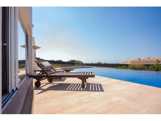 Villa zum Kauf 1.190.000 € 3 Zimmer 224 m² 1.385 m² Grundstück Sant Lluís 07710