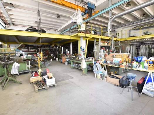 Produktionshalle zum Kauf 1.200.000 € 1.800 m² Lagerfläche via Galvani Bozen 39100
