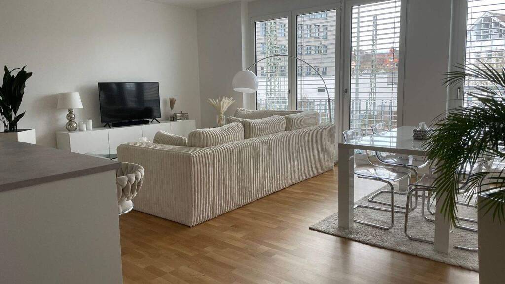 Loft zur Miete 1.150 € 2 Zimmer 82,3 m² 1. Geschoss frei ab 01.06.2026 Heinkelstraße 1 Schorndorf 73614