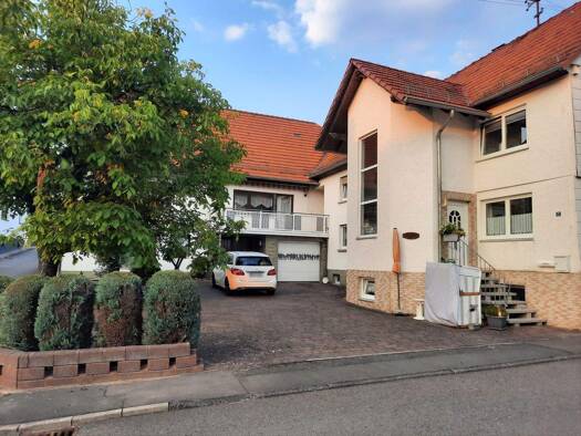 Einfamilienhaus zum Kauf 5 Zimmer 295 m² 1.618 m² Grundstück Berghofen Battenberg (Eder) 35088