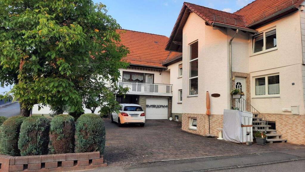 Einfamilienhaus zum Kauf 5 Zimmer 295 m² 1.618 m² Grundstück Berghofen Battenberg (Eder) 35088