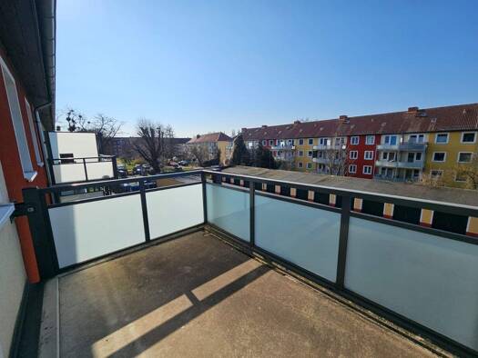 Wohnung zur Miete 310 € 2 Zimmer 52,9 m² 2. Geschoss frei ab sofort Alt Fermersleben 16a Fermersleben Magdeburg 39122