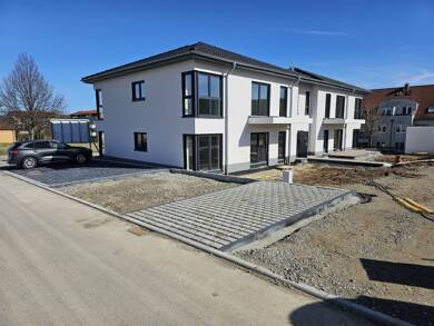 Wohnung zum Kauf - Erstbezug 278.000 € 4 Zimmer 87 m² Dachgeschoss frei ab sofort Laucha Laucha an der Unstrut 06636