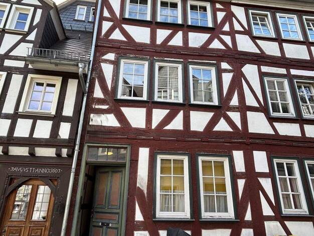 Immobilie zum Kauf 575.000 € 8 Zimmer 240 m² 162 m² Grundstück frei ab 01.12.2025 Wetzlar 35578