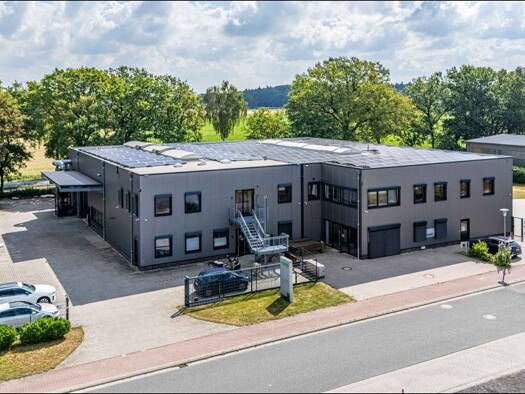 Produktionshalle zum Kauf als Kapitalanlage geeignet 1.100.000 € 1.350 m² 4.423 m² Grundstück Neerstedt Dötlingen 27801