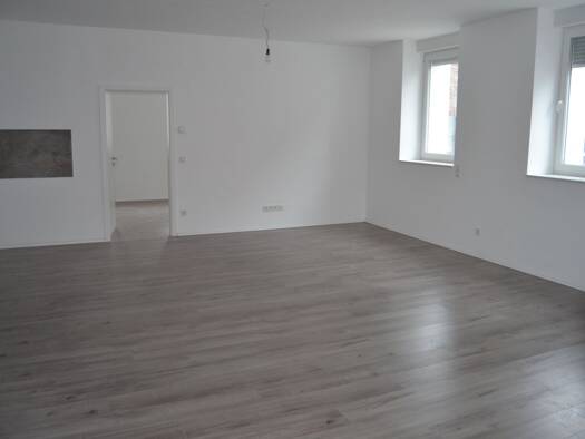 Wohnung zur Miete 850 € 2 Zimmer 70 m² Geschoss EG/3 frei ab 01.04.2026 Innenstadt Neunkirchen 66538