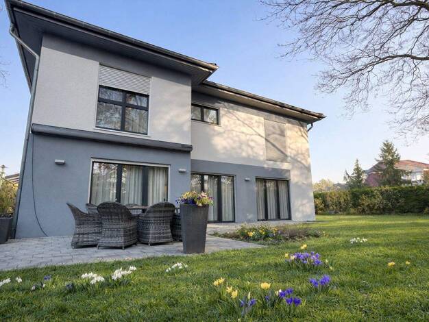 Einfamilienhaus zum Kauf 1.095.000 € 6 Zimmer 210 m² 833 m² Grundstück Groß Glienicke Potsdam 14476