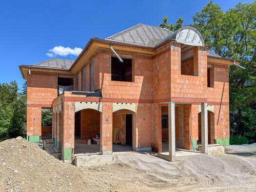 Villa zum Kauf 1.250.000 € 6 Zimmer 201 m² 680 m² Grundstück Gauting Gauting 82131