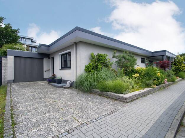 Bungalow zum Kauf 649.000 € 5 Zimmer 193 m² 733 m² Grundstück Mürwik Mürwik 24944