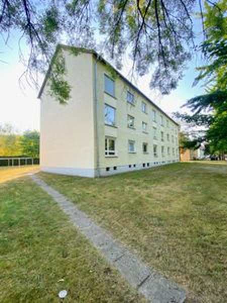 Wohnung zur Miete 700 € 2 Zimmer 52,8 m²<br/>Wohnfläche ab sofort<br/>Verfügbarkeit Rottwerndorfer Straße Pirna Bahretal 01796