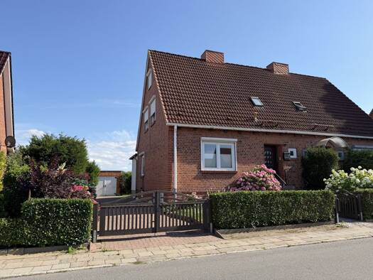 Doppelhaushälfte zur Miete 1.400 € 6 Zimmer 612 m² Grundstück frei ab sofort Wismar-Süd Wismar 23970
