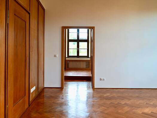 Wohnung zur Miete 580 € 2,5 Zimmer 94 m² EG frei ab sofort Rotthalmünster 94094