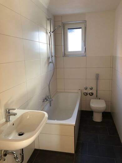 Wohnung zur Miete 500 € 2,5 Zimmer 65 m² 2 Geschosse frei ab 01.07.2025 Schulberg 22 Wohlbach Ahorn 96482