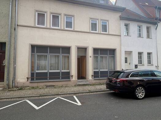 Haus zum Kauf 160.000 € 14 Zimmer 360 m² 380 m² Grundstück Erfurter Straße 34 Bad Frankenhausen Bad Frankenhausen/Kyffhäuser 06567