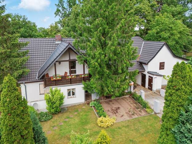 Haus zum Kauf 269.000 € 9 Zimmer 206,8 m² 2.768 m² Grundstück Großkmehlen 01990