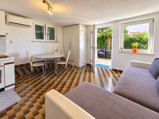 Wohnung zur Miete 500 € 2 Zimmer 45 m² Geschoss EG/1 Njivice, Omišalj Omišalj 51513