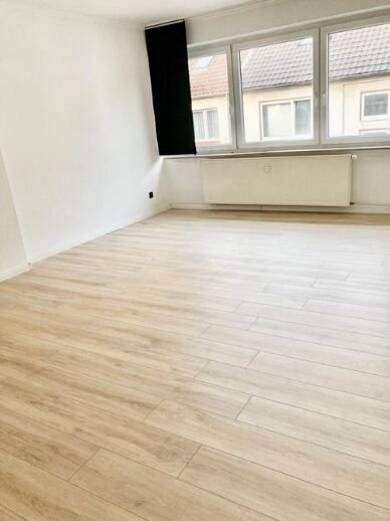 Wohnung zur Miete 285 € 1 Zimmer 35 m² 1. Geschoss Rechener Straße 8 Gleisdreieck Bochum 44787