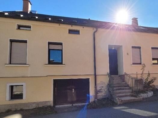 Einfamilienhaus zum Kauf 220.000 € 9 Zimmer 230 m² 600 m² Grundstück Erlbach Markneukirchen 08258