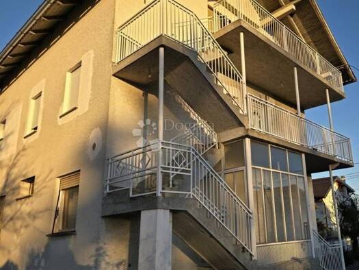 Einfamilienhaus zum Kauf 355.000 € 7 Zimmer 329 m² Hrašće Turopoljsko, Novi Zagreb - Zapad Zagreb 10000