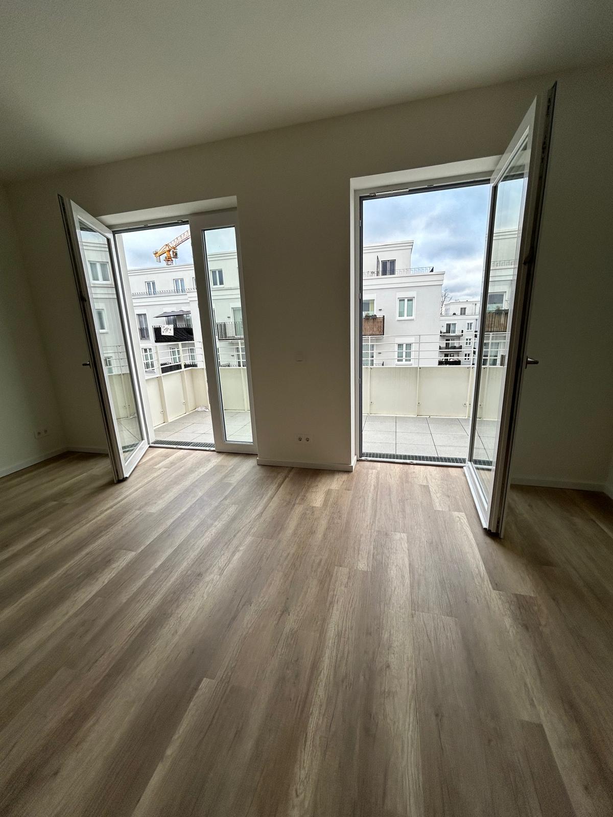 Studio zur Miete 1.850 € 4 Zimmer 94,3 m²<br/>Wohnfläche 4.<br/>Geschoss ab sofort<br/>Verfügbarkeit parkstraße Hakenfelde Berlin 13585