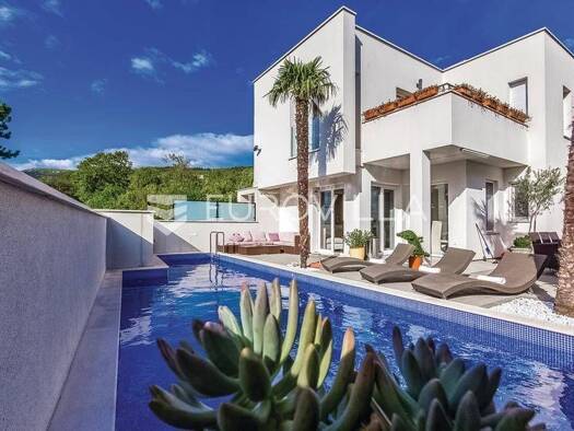 Einfamilienhaus zur Miete - Erstbezug 650 € 4 Zimmer 134,7 m² Crikvenica Crikvenica 51260