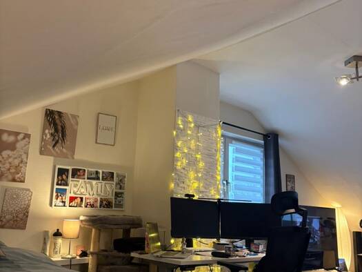 Wohnung zur Miete 840 € 2 Zimmer 80 m² Geschoss 1/2 frei ab 01.03.2026 Niederkassel 53859