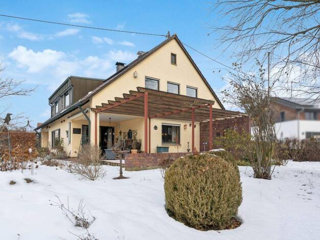 Einfamilienhaus zum Kauf 875.000 € 8 Zimmer 300 m² 1.313 m² Grundstück Aufheim Senden 89250