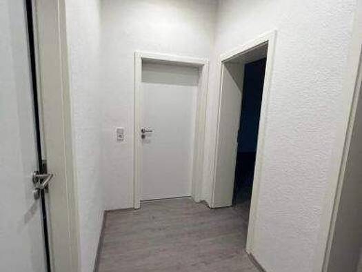 Wohnung zur Miete 450 € 2,5 Zimmer 47 m² 1. Geschoss frei ab 01.09.2026 Bahnhofsweg 1 Kühnhausen Erfurt 99090