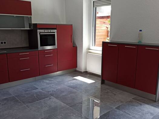 Reihenhaus zur Miete 2.500 € 3 Zimmer 140 m² 204 m² Grundstück frei ab 01.09.2026 Innenstadt Kaiserslautern 67655