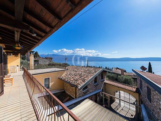 Gewerbeobjekt zum Kauf als Kapitalanlage geeignet 1.100.000 € 24 Zimmer 1.815 m² 1.326 m² Grundstück Via Cecina 79 Toscolano Maderno 25088