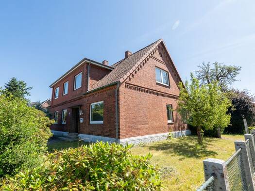 Mehrfamilienhaus zum Kauf 450.000 € 8 Zimmer 236,5 m² 1.611 m² Grundstück Luhdorf Winsen (Luhe) 21423