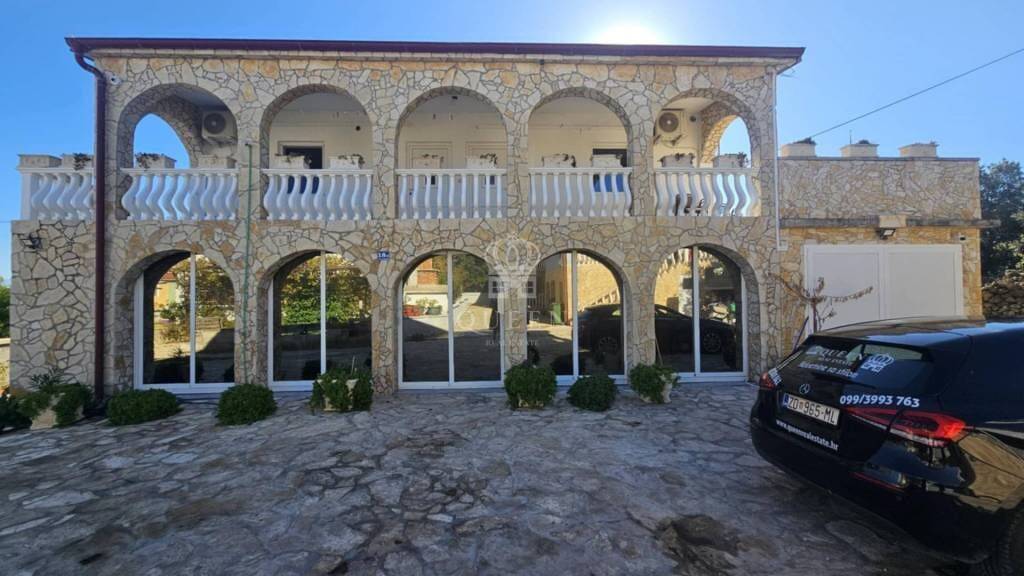 Haus zum Kauf 425.000 € 20 Zimmer 256 m² Vir