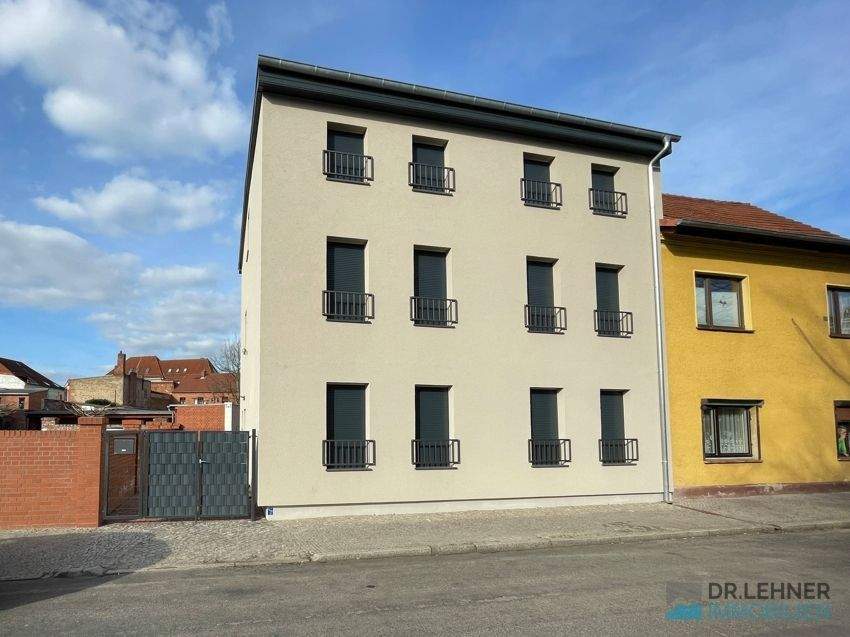 Immobilie in Wittenberge - Top saniertes Mehrfamilienhaus mit 4 Wohnungen, Balkonen und Terrasse - Kapitalanlage in Wittenberge - Bild 0