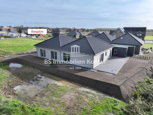 Einfamilienhaus zum Kauf - Erstbezug 320.000 € 3 Zimmer 90 m² 300 m² Grundstück Stadtzentrum Emden 26721