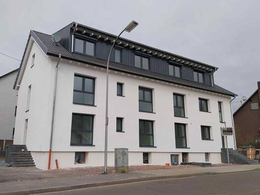 Wohnung zur Miete 860 € 3 Zimmer 80 m² 3 Geschosse frei ab sofort Saargemünder Straße 154 St Arnual Mitte 66129