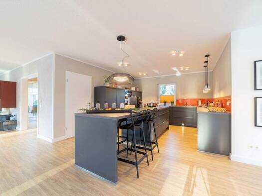 Bungalow zum Kauf 593.000 € 5 Zimmer 171,6 m² 740 m² Grundstück Kersbach Forchheim 91301