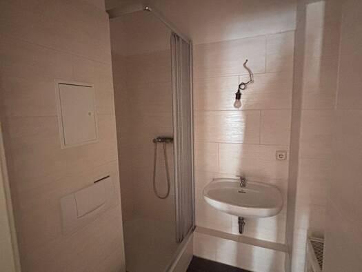 Wohnung zur Miete 280 € 3 Zimmer 56 m² 3 Geschosse frei ab sofort Parkstraße 4 Zeitz 06712