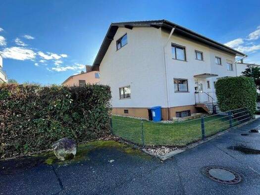 Doppelhaushälfte zum Kauf 420.000 € 5 Zimmer 132 m² 310 m² Grundstück Haueneberstein Baden-Baden 76532