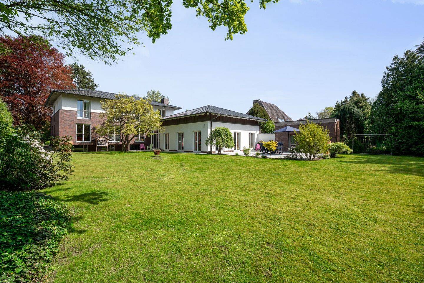 Besondere Villa in sehr bevorzugter Wohnlage. – Hamburg – Vorschaubild 11