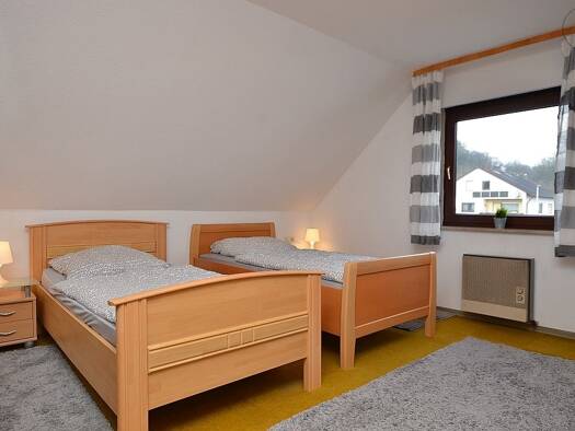 WG-Zimmer zur Miete Wohnen auf Zeit 395 € 15 m² 1. Geschoss frei ab sofort Roßbrunn Rossbrunn 97297