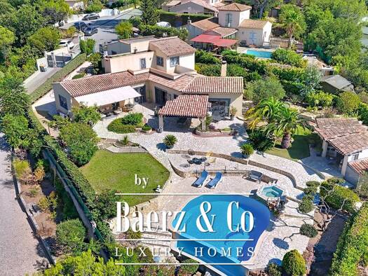 Villa zum Kauf 1.250.000 € 6 Zimmer 200 m² 1.500 m² Grundstück saint-raphael 83700