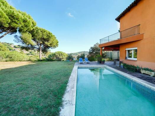 Einfamilienhaus zum Kauf provisionsfrei 710.000 € 8 Zimmer 346 m² 873 m² Grundstück Cabrils 08348